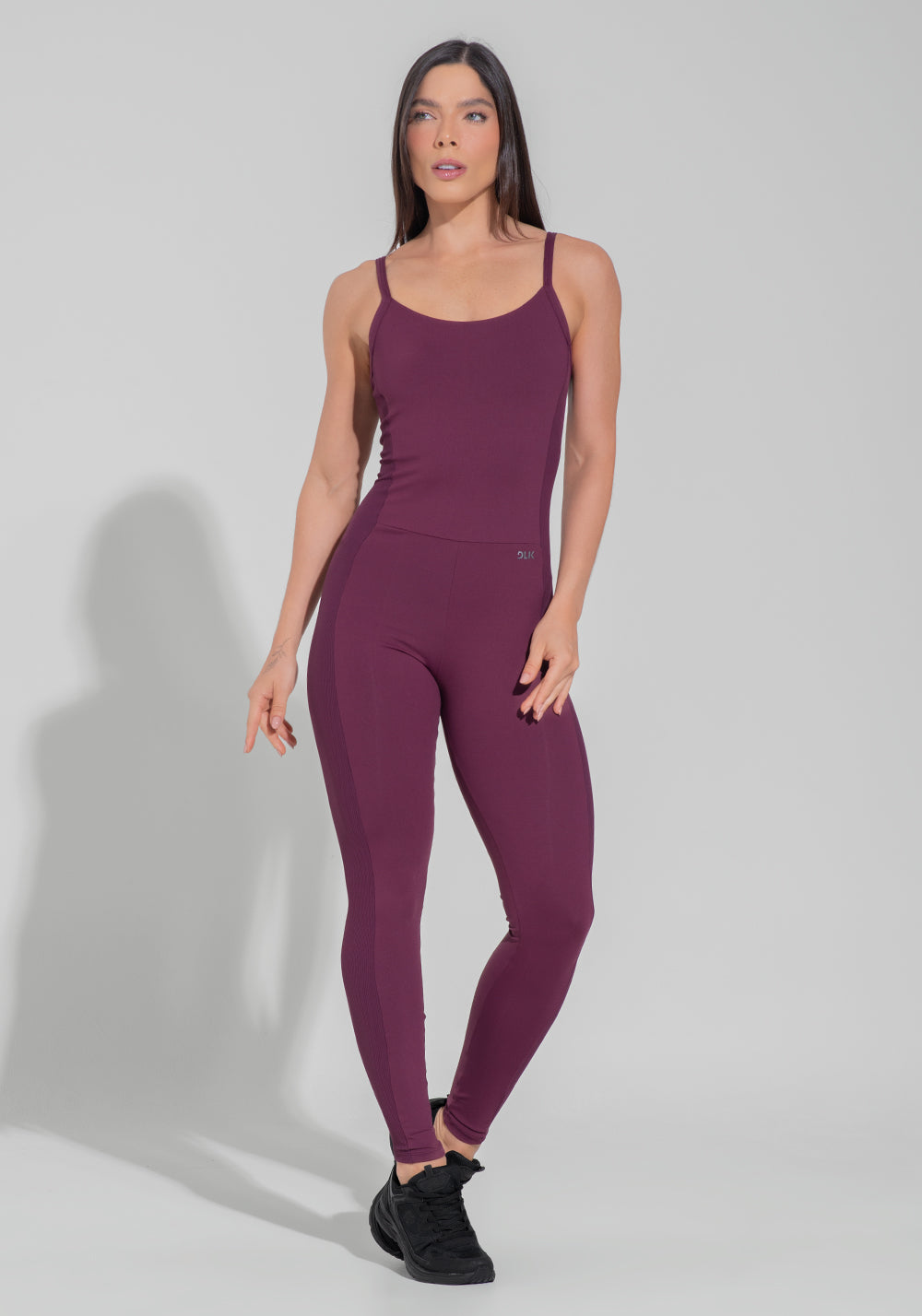 Macacão Fitness Feminino Com Lateral Canelada Motion Lines Dlk Vinho
