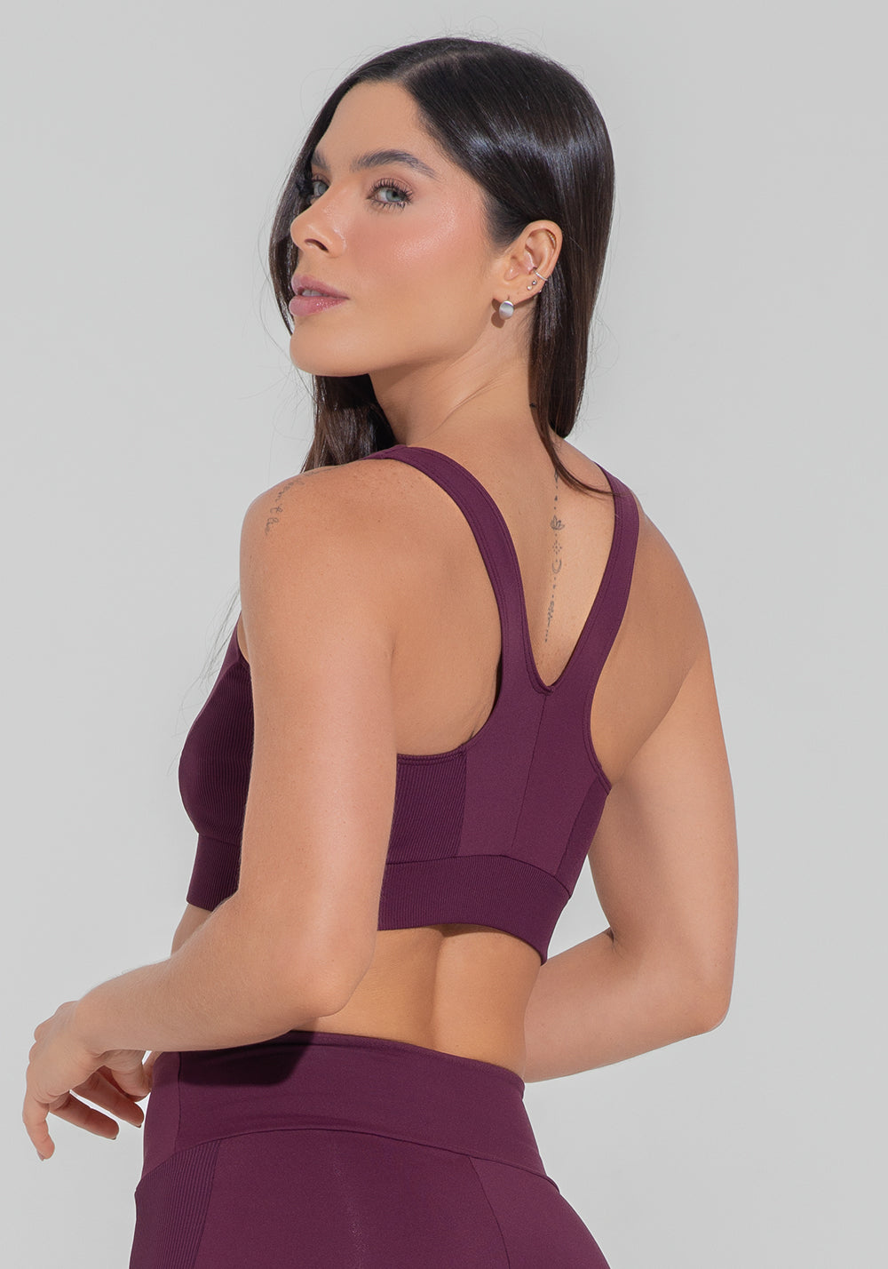 Top Fitness Feminino Nadador Anatômico Com Detalhe Canelado Motion Lines Dlk Vinho