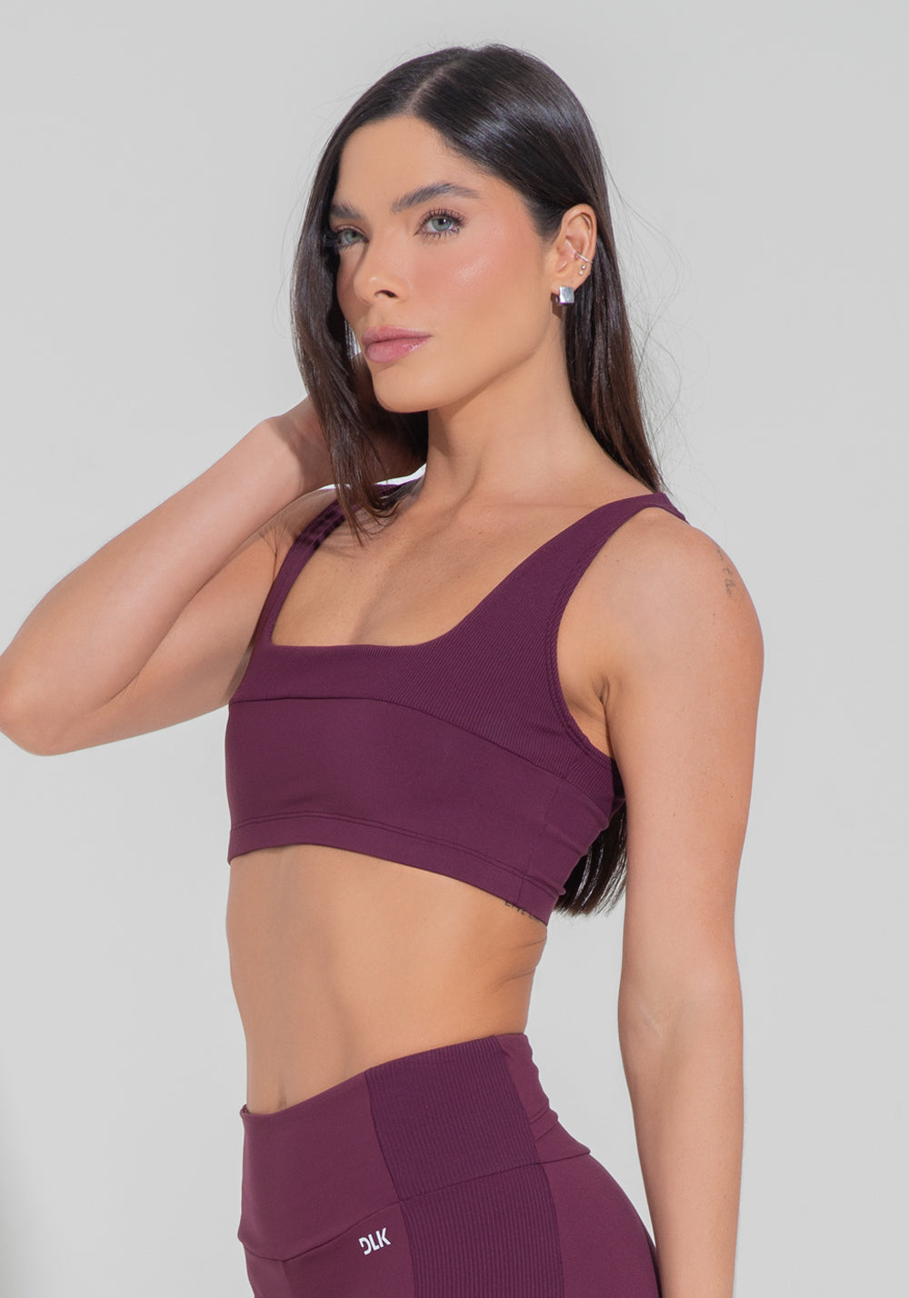 Top Fitness Feminino Decote Quadrado Com Detalhe Canelado Motion Lines Dlk Vinho