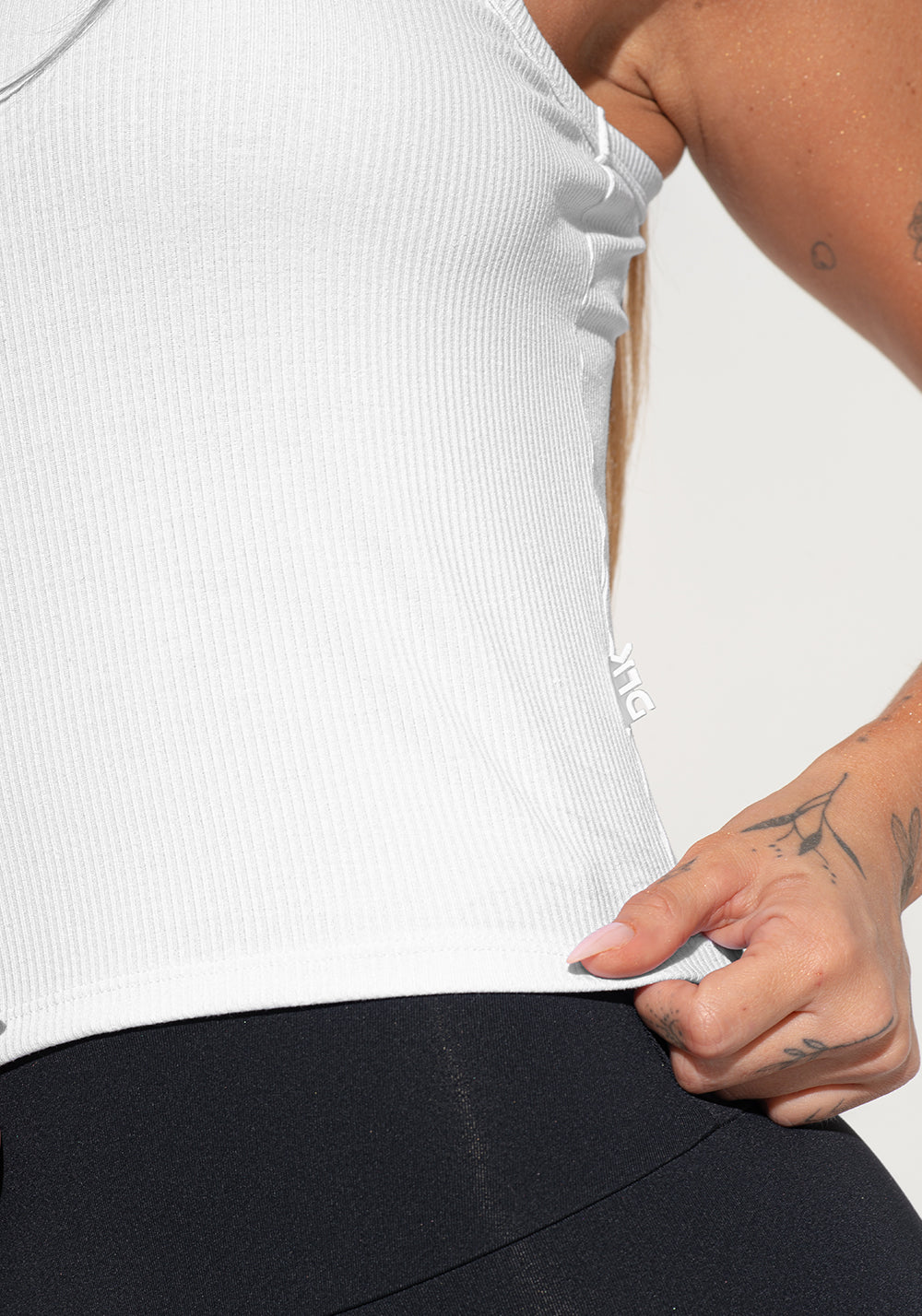 Camiseta Curta Feminina Canelada Soul Dlk Branco
