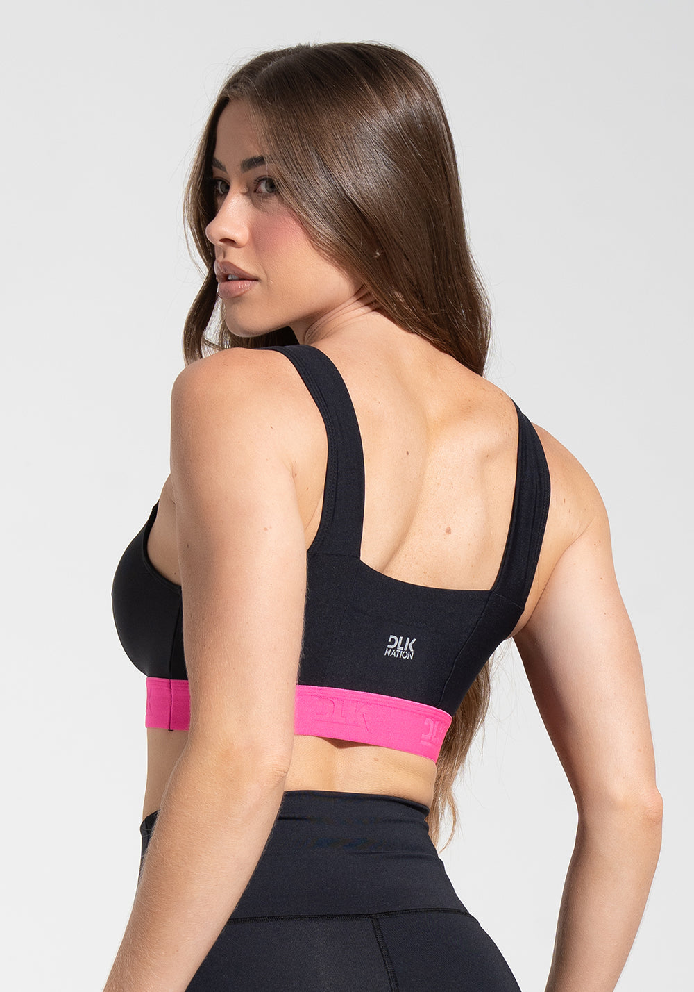 Top Fitness Feminino Preto com Decote Reto e Elástico Rosa Dlk