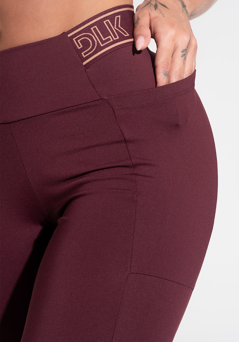Legging Fitness Feminina Com Bolsos E Elástico No Cós Activity Dlk Vinho