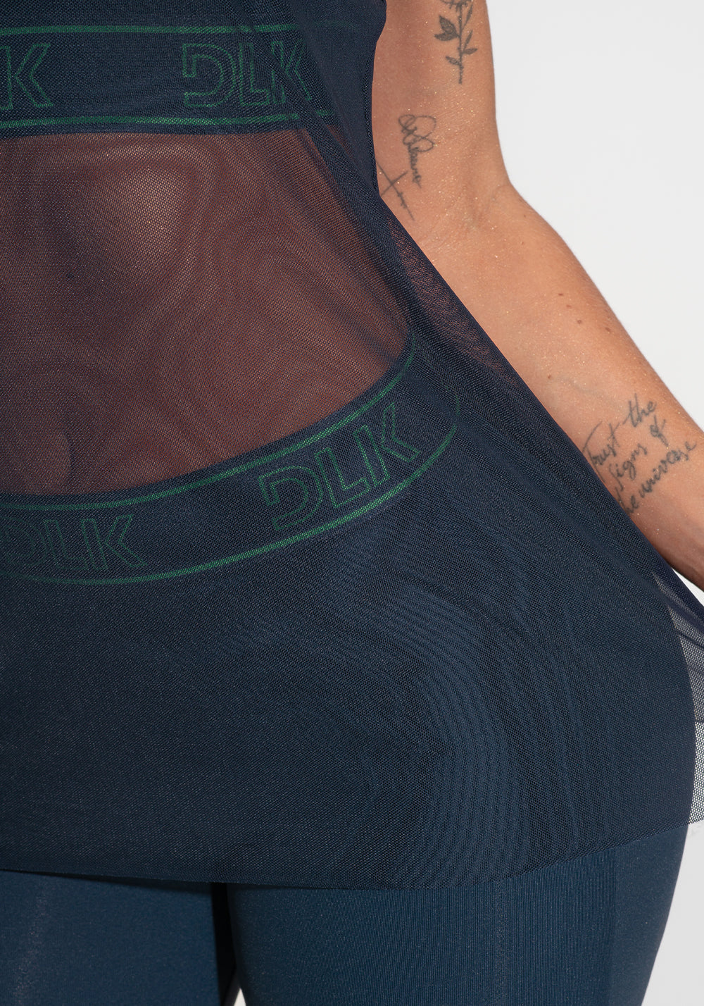 Camiseta Fitness Feminina De Tule Activity Dlk Azul Marinho