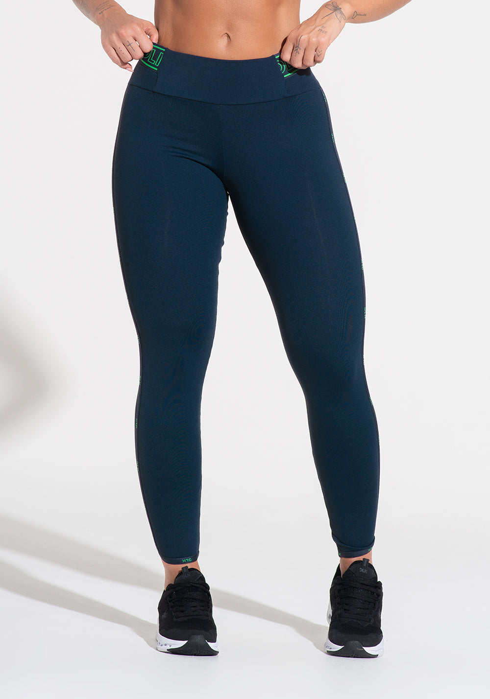 Legging Fitness Feminina Com Elásticos No Cós E Na Lateral Activity Dlk Azul Marinho