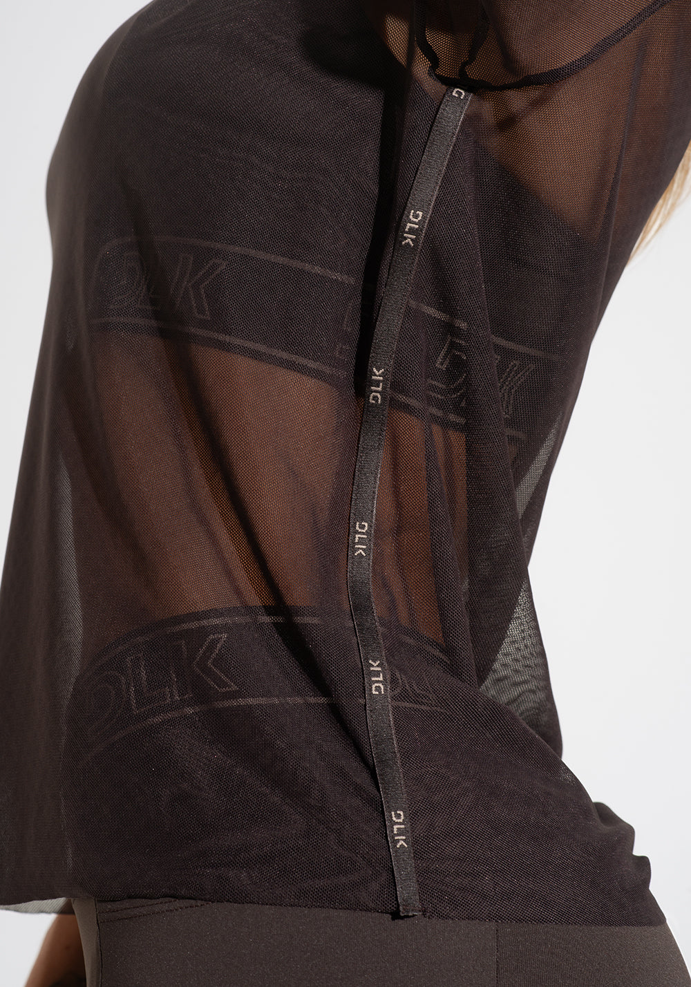 Blusa Baby Look Feminina De Tule Com Elástico Nas Laterais Activity Dlk Marrom Café