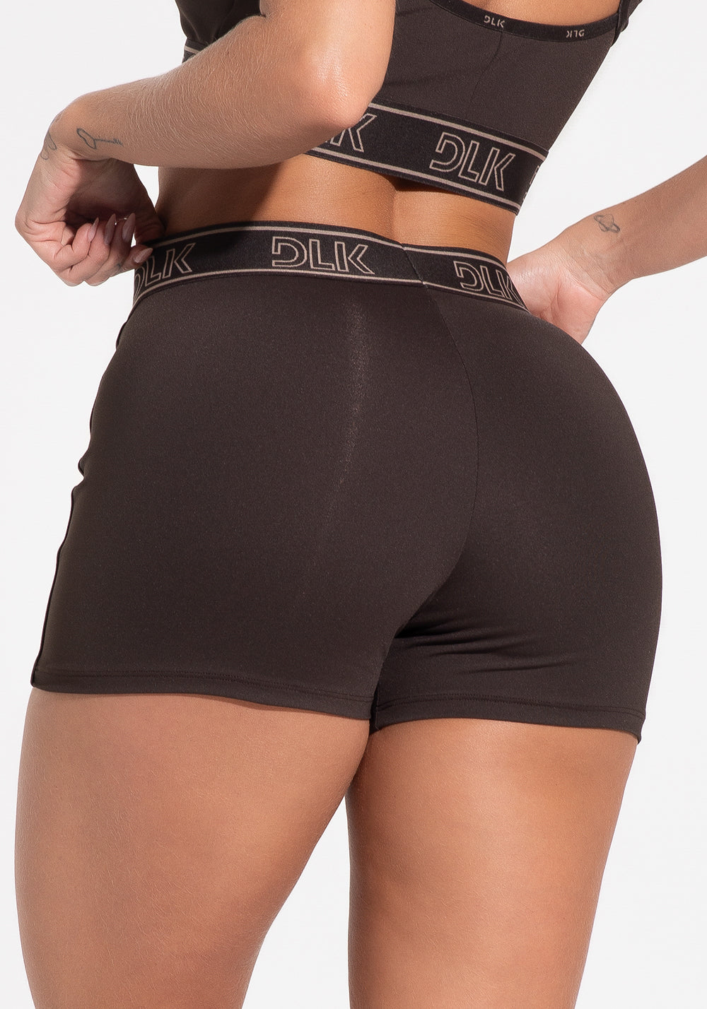 Short Fitness Feminino Com Elásticos No Cós E Na Lateral Activity Dlk Marrom Café