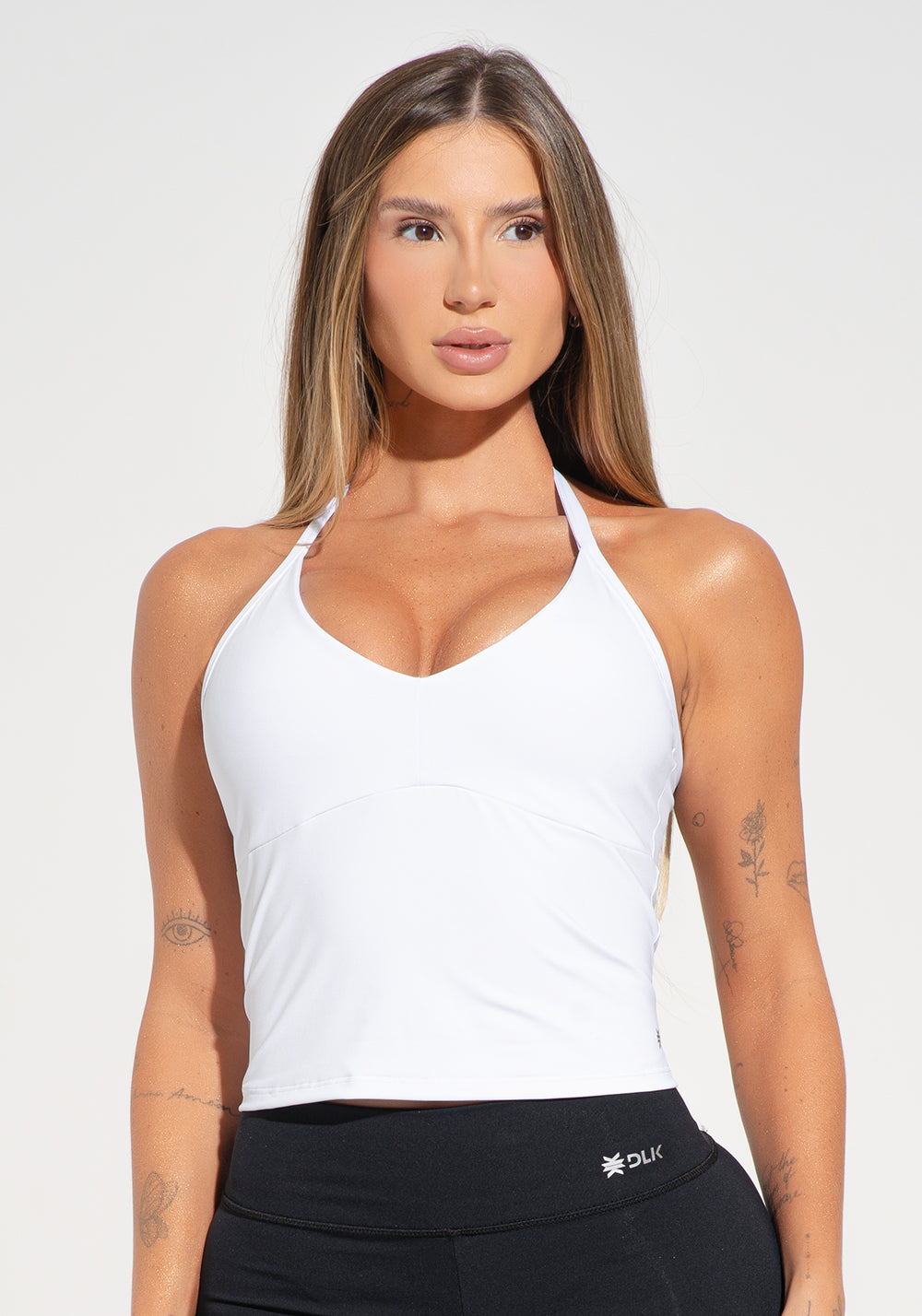 Camiseta Fitness Feminina com Amarração No Pescoço Branco Básica Dlk