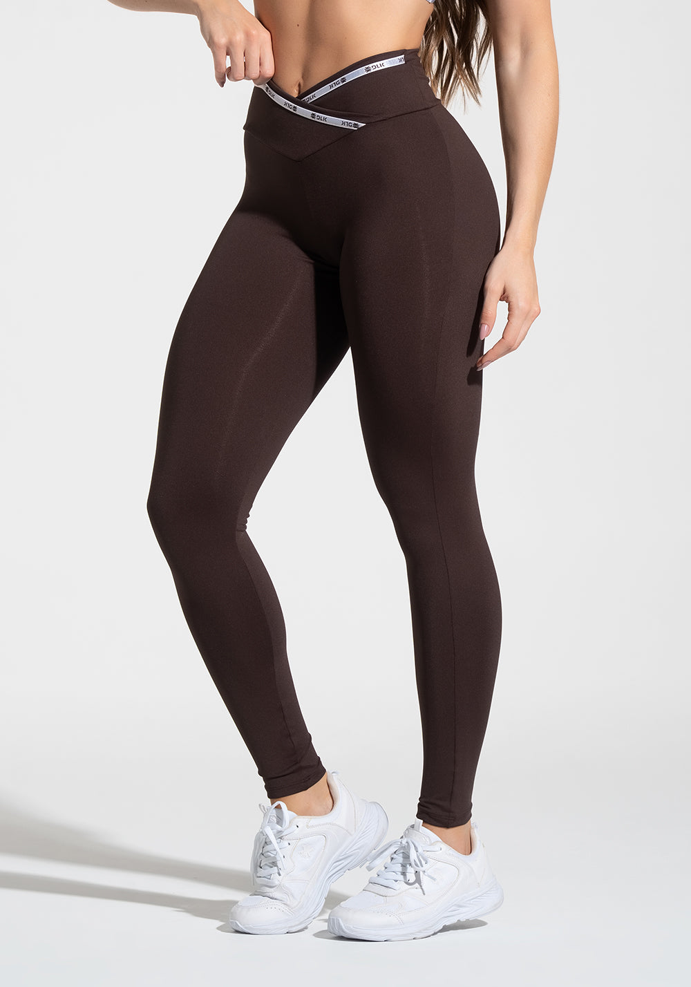 Legging Fitness Feminina com Cós Transpassado e Elástico Athletic Dlk Marrom