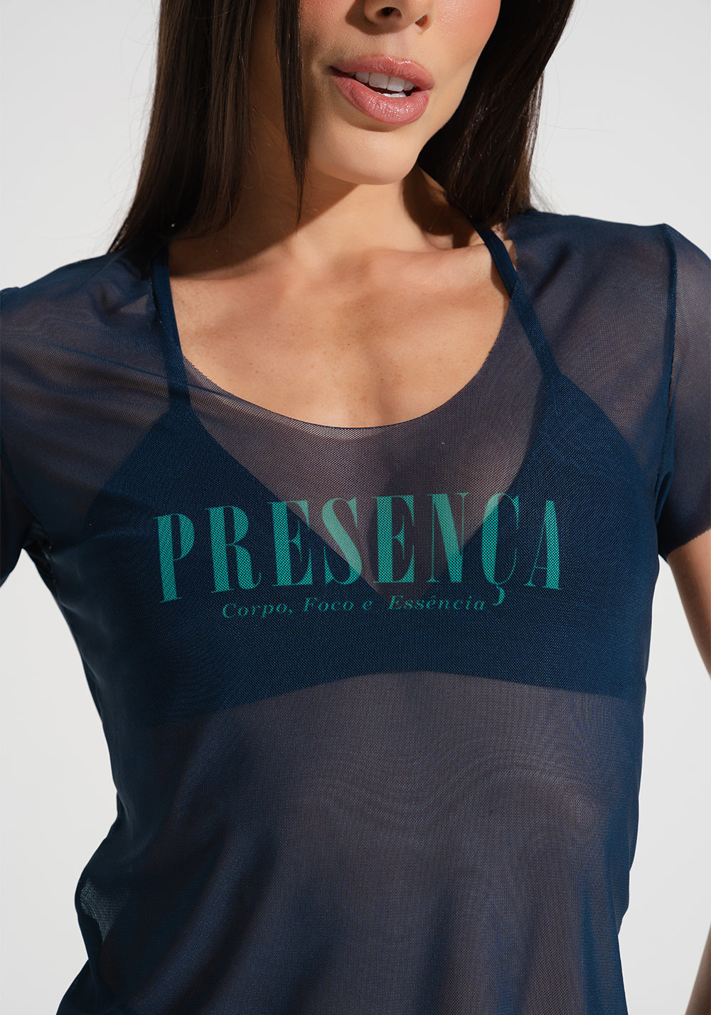 Blusa Baby Look Feminina de Tule Estampada Presença Activity Dlk
