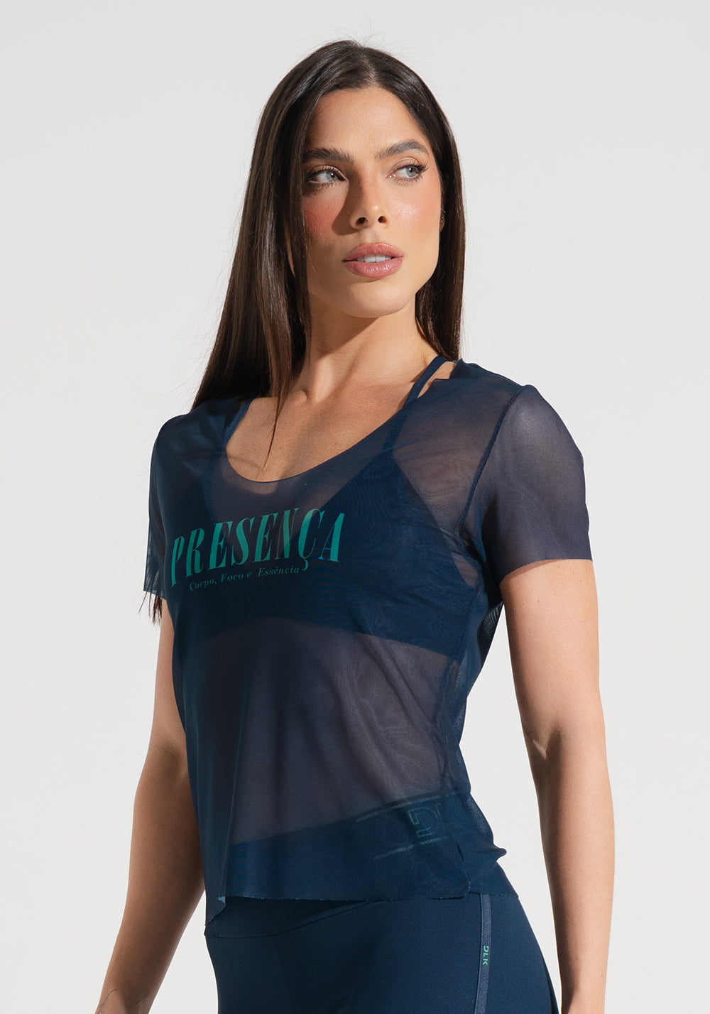 Blusa Baby Look Feminina de Tule Estampada Presença Activity Dlk