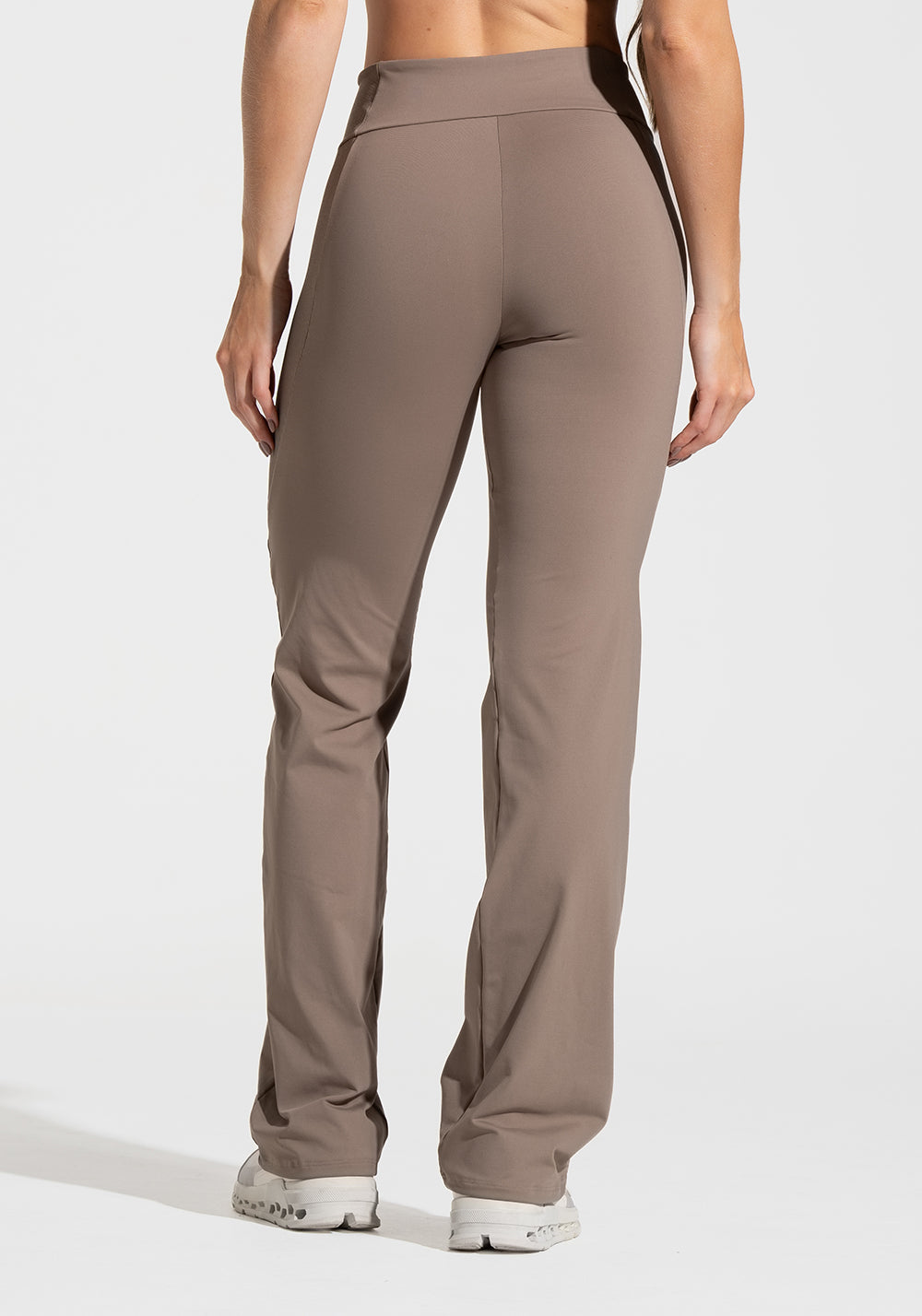 Calça Flare Fitness com Detalhe Canelado Motion Lines Dlk Cáqui