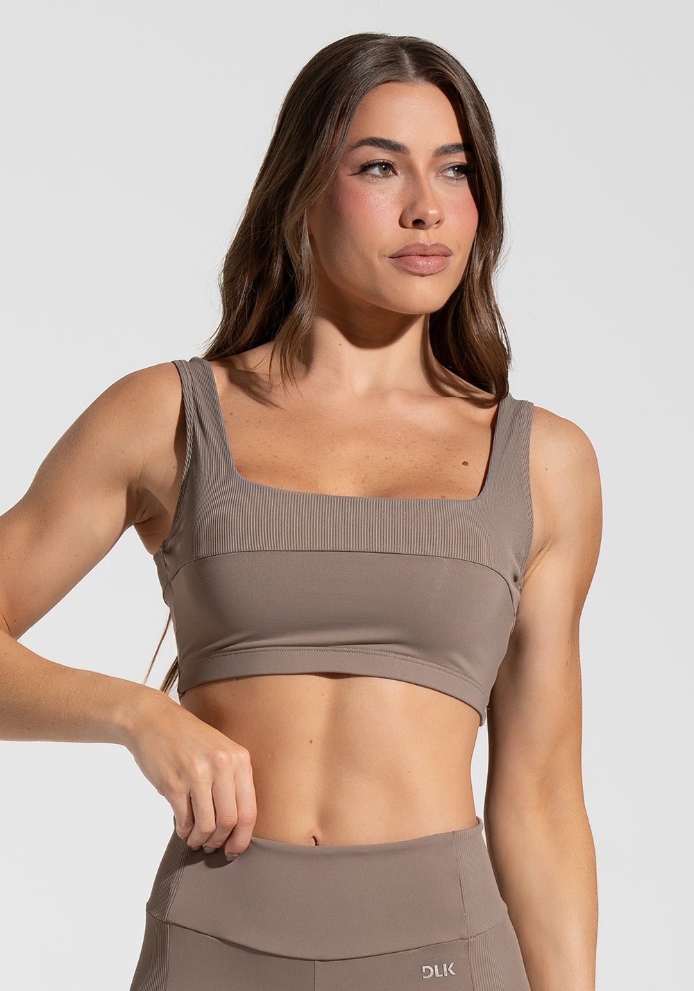 Top Fitness Feminino Decote Quadrado com Detalhe Canelado Motion Lines Dlk Cáqui