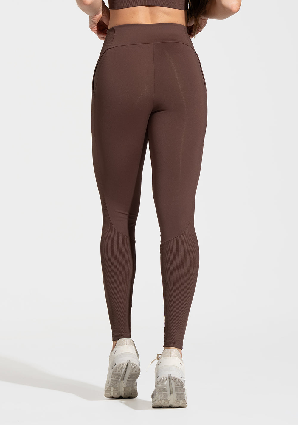 Legging Fitness Feminina com Bolsos e Detalhe Canelado Motion Lines Dlk Marrom