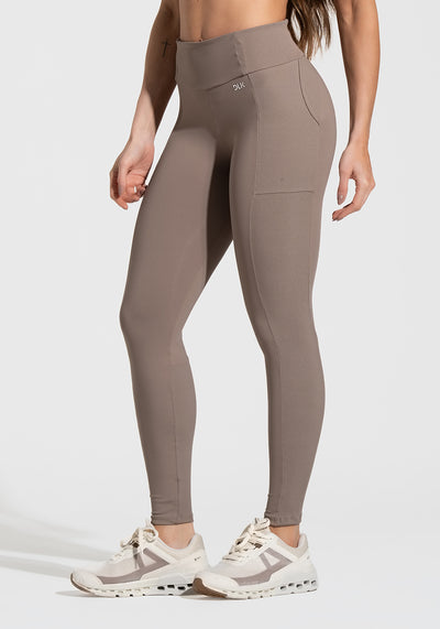 Legging Fitness Feminina com Bolsos e Detalhe Canelado Motion Lines Dlk Cáqui