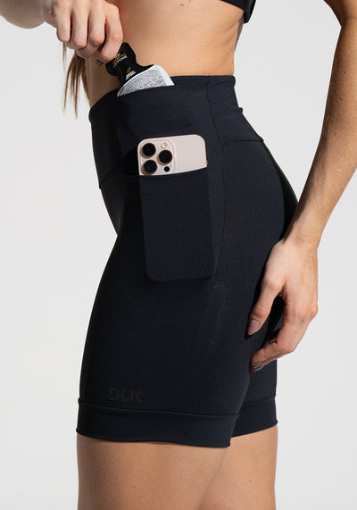 Bermuda Fitness Feminina com Bolsos Funcionais Soul Dlk Preto