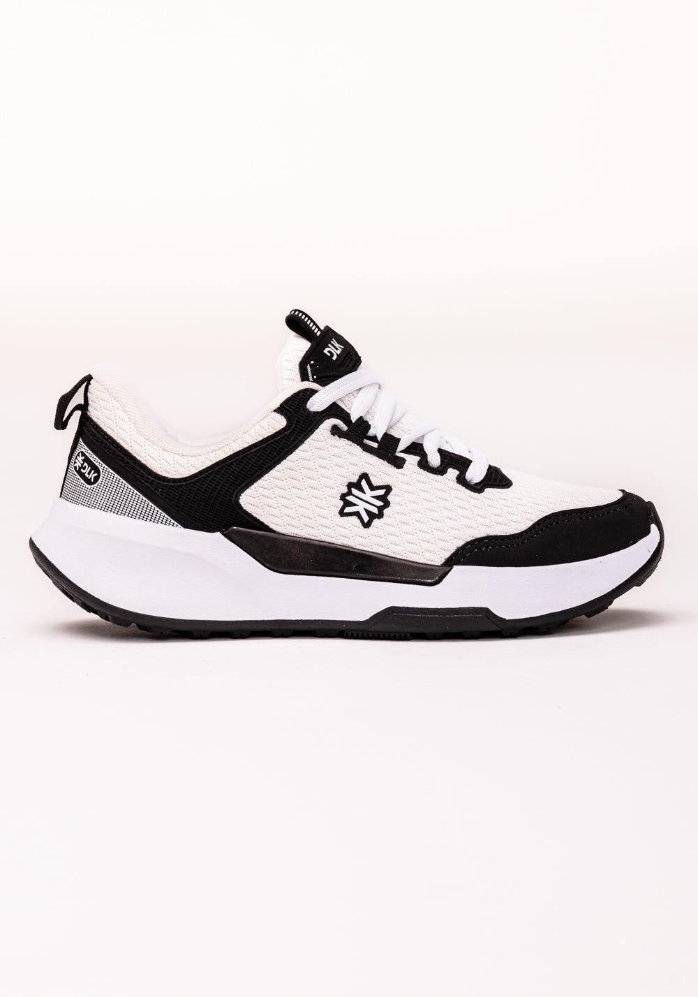 Tênis Esportivo Feminino Sola Alta Branco E Preto Dlk