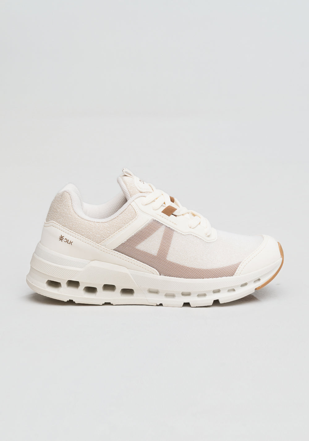 Tênis Esportivo Feminino com Detalhe No Solado Dlk Off White e Caramelo