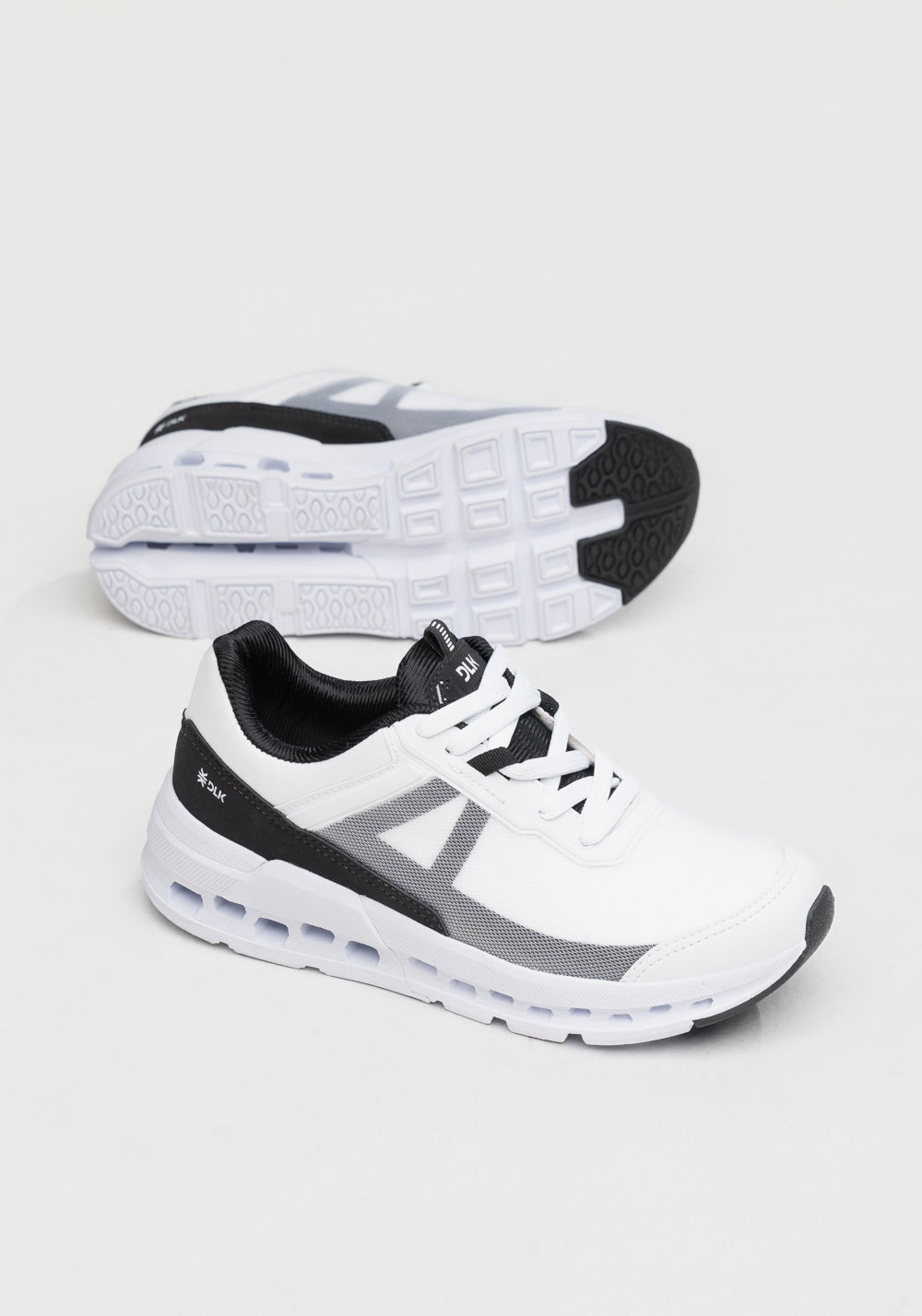 Tênis Esportivo Feminino Com Detalhe No Solado Dlk Branco E Preto