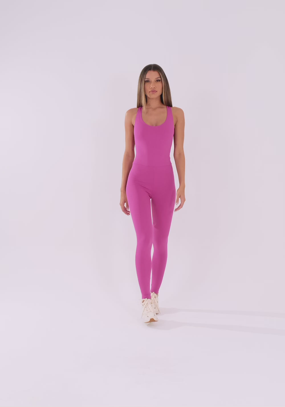 Macacão Fitness Feminino Rosa Fúcsia com Elástico Cruzado Oasis Dlk