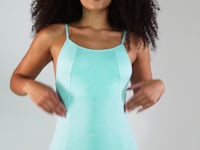 Camiseta Nation Com Alças Finas E Recortes Azul Claro Dlk