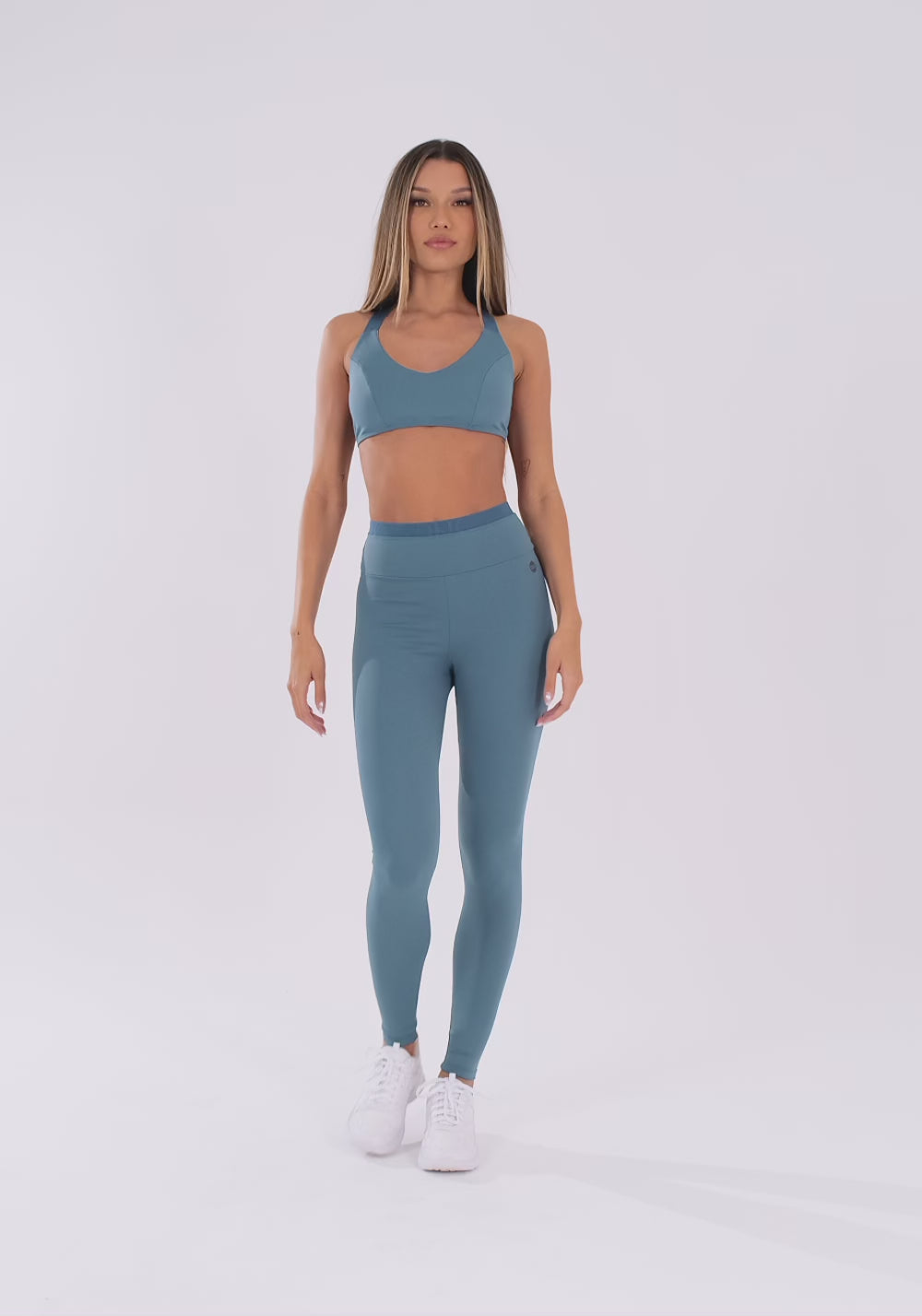 Top Fitness Feminino Azul Com Elástico Cruzado Oasis Dlk