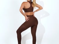 Legging Fitness Feminina Marrom Com Recorte Lateral Em Tela Intense Dlk