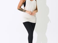 Camiseta Fitness Feminina Viscolycra Off White Maxxi Cava com Silk Intense Dlk