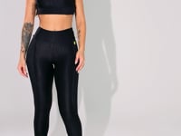 Legging Fitness Feminina Preto Texturizada Com Recortes Elegance Dlk
