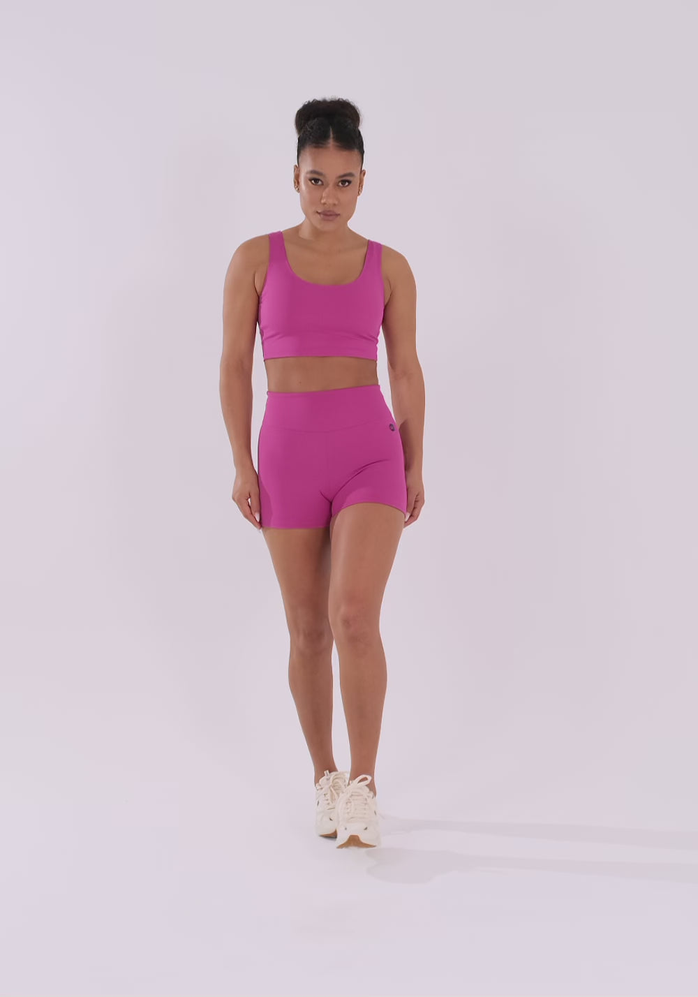 Short Fitness Feminino Rosa Fúcsia Com Cós Curvo E Largo Oasis Dlk