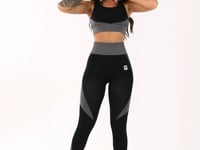 Top Fitness Feminino Preto Texturizado Com Bojo E Alças Cruzadas Seamless Dlk