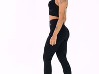 Top Fitness Feminino Preto Modelo Nadador Seamless Dlk