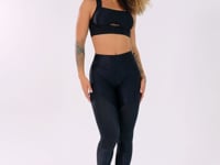 Legging Fitness Feminina Preto Com Recortes E Logomania Flow Dlk
