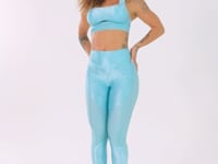 Legging Fitness Feminina Verde Com Recortes E Logomania Flow Dlk