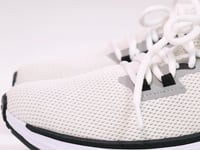Tênis Esportivo Branco E Cinza Com Dois Cadarços Dlk