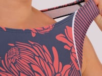 Top Fitness Feminino Nadador Floral Monocromático Printed Dlk