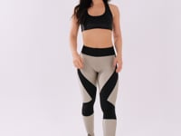 Calça Legging Happiness Com Recortes Texturizados Preta E Prata Dlk