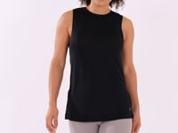 Camiseta Fitness Feminina Preto Com Fenda Lateral Oasis Dlk