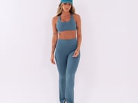 Boné Bordado Azul Dlk