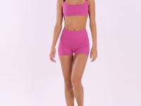 Short Fitness Feminino Rosa Fúcsia Com Recortes Oasis Dlk