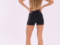 Short Fitness Feminino Preto Com Recortes Oasis Dlk