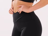 Short Fitness Feminino Preto Com Cós Transpassado Harmony Dlk