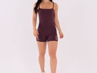 Macaquinho Fitness Feminino Vinho Com Recortes Em Tela Harmony Dlk