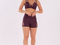 Short Fitness Feminino Vinho Com Recortes Em Tela Harmony Dlk