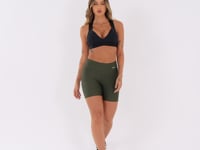 Short Verde Militar Com Recortes Básico Dlk