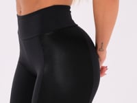 Calça Legging Poliamida Preta Com Cirrê Nas Laterais Dlk