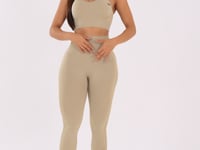 Legging Fitness Feminina Areia Com Detalhe Texturizado E Modela Bumbum Seamless+ Dlk