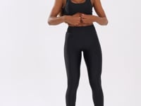 Top Fitness Feminino Preto Underboob Com Bojo Lush Dlk