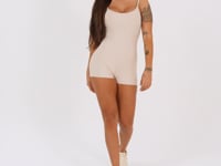 Macaquinho Fitness Feminino Curto Nude Aura Dlk