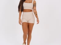 Short Fitness Feminino Nude Com Bolsos Aura Dlk