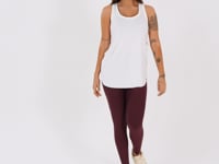 Camiseta Fitness Feminina Alongada Off White Aura Dlk